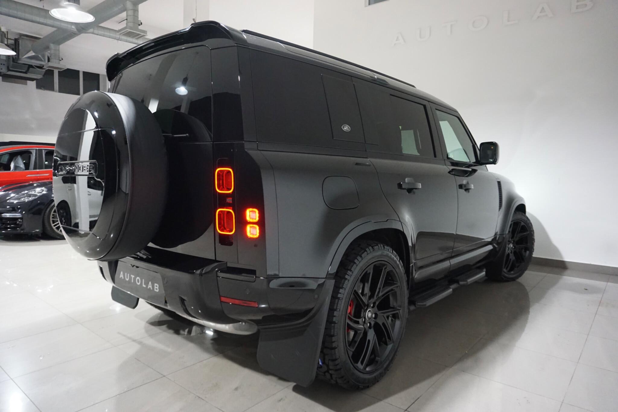 Land Rover Defender 110 3.0 D250 MHEV XS Edition SUV 5dr Diesel Auto 4WD Euro 6 (s/s) (250 ps)